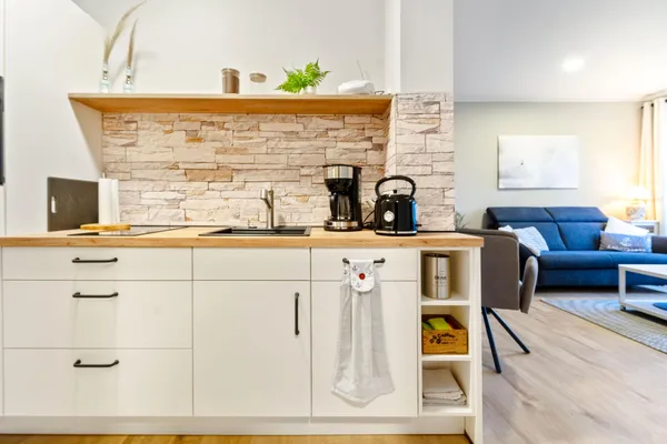 Ankerplatz 1 – Küche / Küchenzeile, Ferienwohnung in Bad Zwischenahn