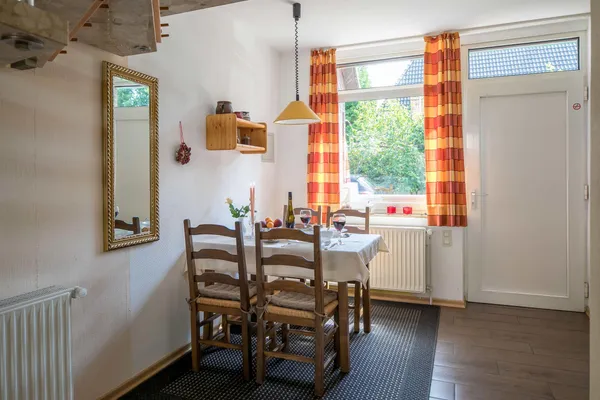 Bäke B – Küche / Küchenzeile, Ferienwohnung in Bad Zwischenahn
