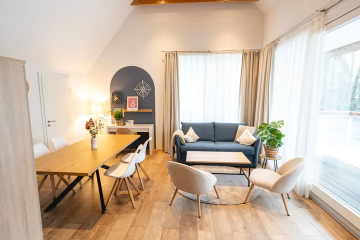 Haus Luft – Wohnzimmer, Ferienwohnung in Bad Zwischenahn